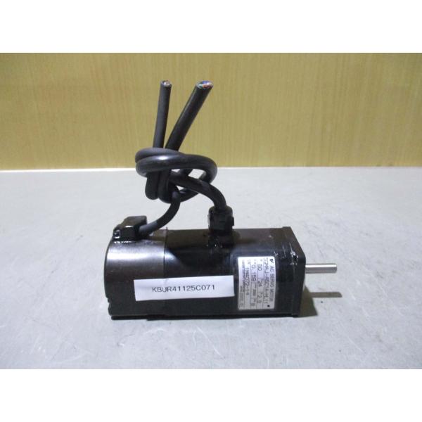 中古YASKAWA 安川電機 サーボモータ SGMAJ-A5C1A-HL11(KBUR41125C071