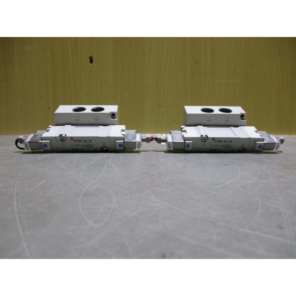 新古 SMC SY7240-5LZ-03 ソレノイドバルブ 2個 (R51113EGD024 新古 SMC SY7240-5LZ-03 ソレノイドバルブ 2個 (R51113EGD024