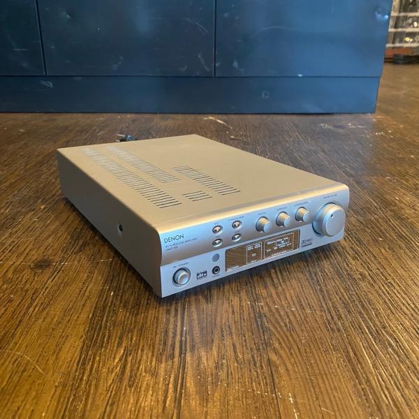 デノン AVアンプ UAVC-300 DVDプレイヤー デッキ サラウンドアンプ 希少なデジタルサラウンドアンプ - UAVC-300のレビュー