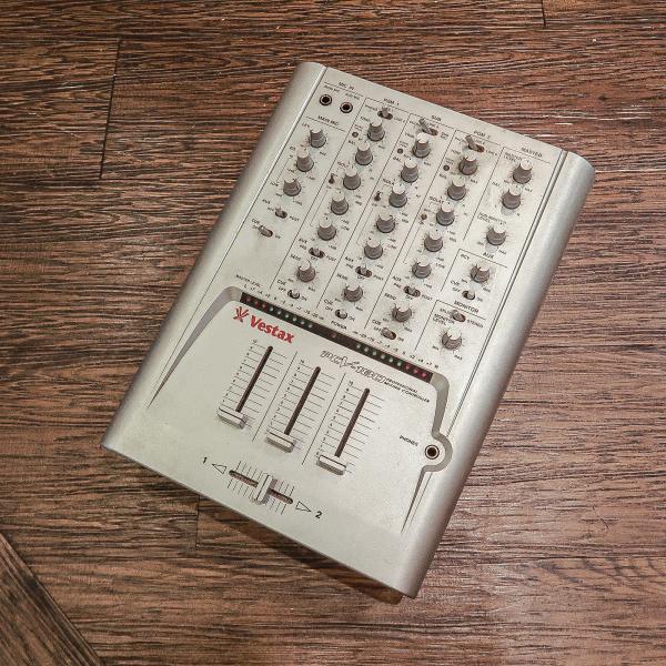【ジャンク品】vestax pcv-180 ミキサー　アダプターなし ジャンク品】vestax pcv-180 ミキサー アダプターなし - DJ機材