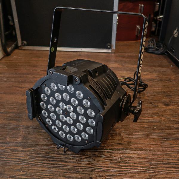 American DJ P64 LED UV アメリカンディージェー スポットライト