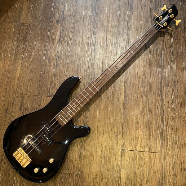 フェルナンデス　ベースギター　セット　GRAVITY STD 2002 フェルナンデス ベースギター セット GRAVITY STD 2002 Fender
