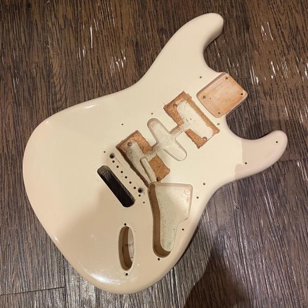 Fender（フェンダー） Fender ST-62 Stratocaster Type 1983年代