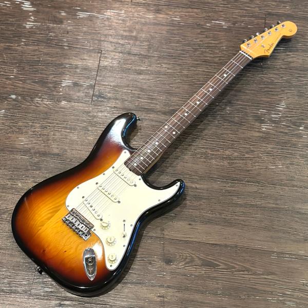 a*6様 Fender STRATOCASTERフェンダージャパン フジゲン製? Fender（フェンダー） Fender Japan ST62 1992年〜1993年 フジゲン製
