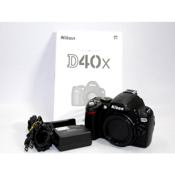 （中古品）Nikon デジタル一眼レフカメラ D40X ボディ D40X商品写真はサンプル写真となっております。写真の商品が届くわけでは御座いません。用途機能として最低限の付属品はお送りいたしますが取扱説明書、リモコン等含まれていない場合も...