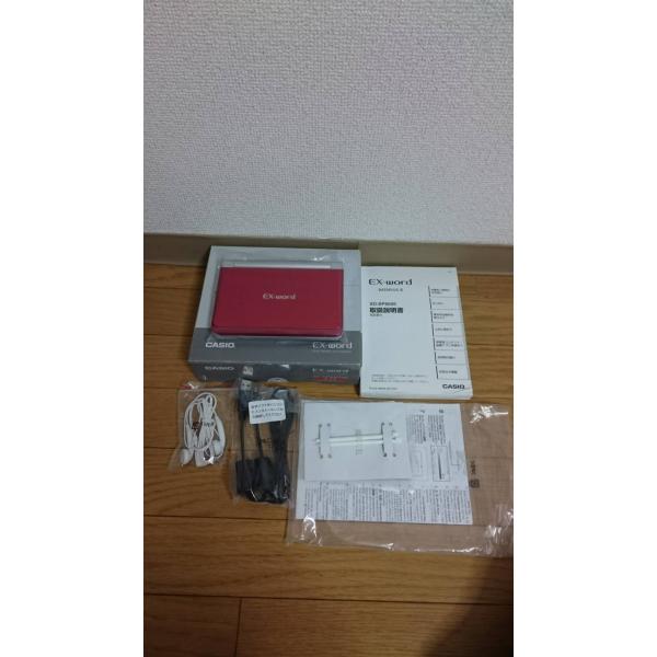 （中古品）CASIO Ex-word 電子辞書 XD-SP6600RD 100コンテンツ多辞書 ネイティブ+7ヶ国TTS音声対応 メインパネル+手書き商品写真はサンプル写真となっております。写真の商品が届くわけでは御座いません。用途機能とし...