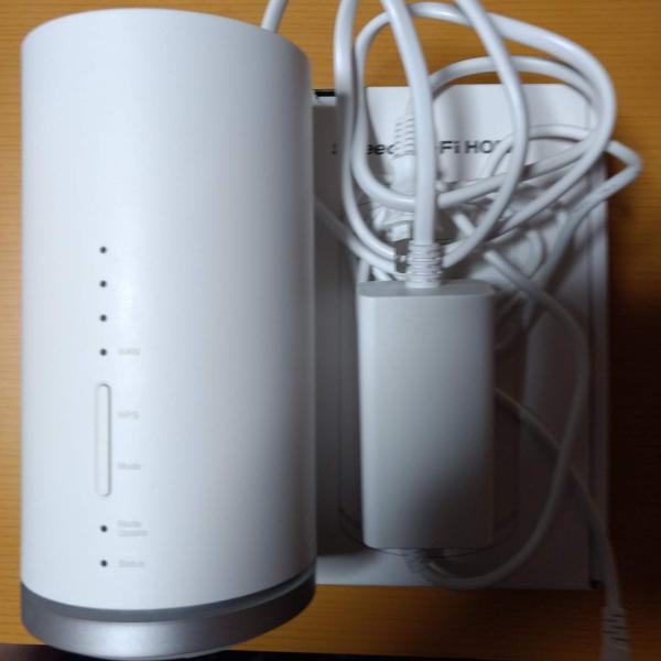 （中古品）UQ Speed Wi-Fi HOME L01 HWS31SWU WHITE商品写真はサンプル写真となっております。写真の商品が届くわけでは御座いません。用途機能として最低限の付属品はお送りいたしますが取扱説明書、リモコン等含まれ...