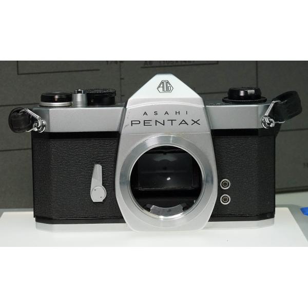 （中古品）ASAHI PENTAX アサヒペンタックス SL フィルム一眼ボディ商品写真はサンプル写真となっております。写真の商品が届くわけでは御座いません。用途機能として最低限の付属品はお送りいたしますが取扱説明書、リモコン等含まれていな...