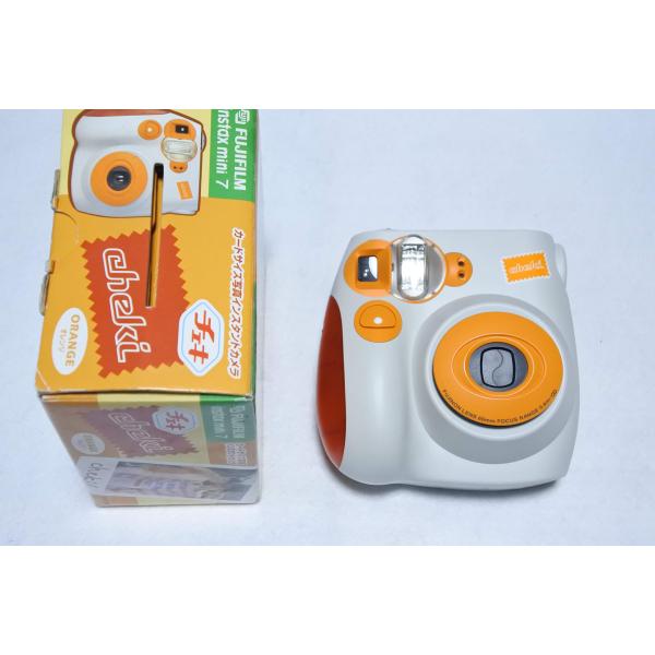 （中古品）FUJIFILM インスタントカメラ チェキ instax mini 7 オレンジ INS MINI 7 OR商品写真はサンプル写真となっております。写真の商品が届くわけでは御座いません。用途機能として最低限の付属品はお送りいたし...
