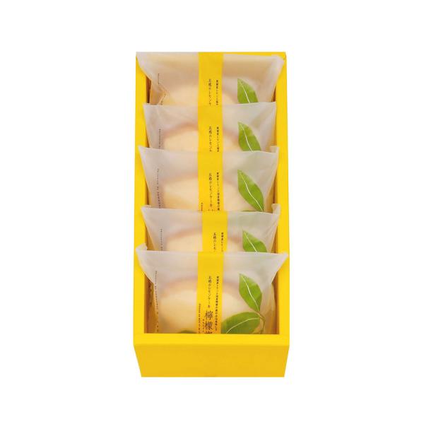 国産素材にこだわった檸檬燦は美味しさだけでなく、安全なスイーツとしてお子様からシニア世代の方々への贈答品として人気です※クール便は選択式となっております。夏季などクール便をご希望の方はご注文時にクール便を選択下さい。