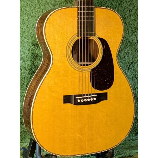 guitarplanet_0028-stand