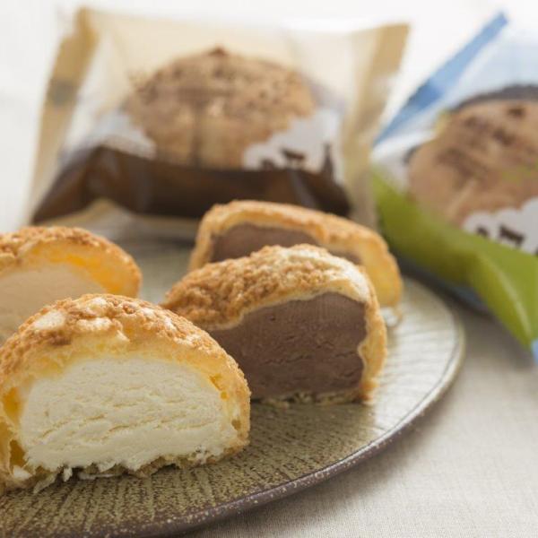 北海道産の生クリームを使用しクッキー生地の皮に詰めた乳蔵オリジナルの生シュー。味はミルクとチョコの2種をセット。ギフト プレゼント ご褒美 贈り物 贈答品 送料無料 ご自宅用 中元 歳暮 御祝 お祝いお正月、バレンタインデー、ホワイトデー、...