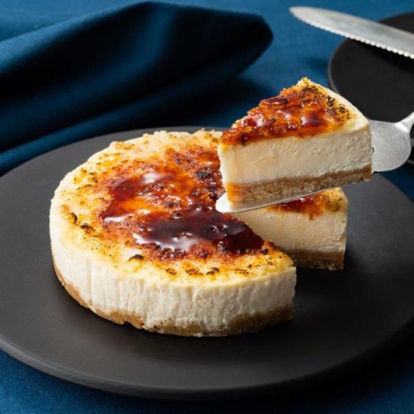 爆買 [今年最後の爆買WEEK]北海道産クリームチーズを使用し、しっとりなめらかな食感に仕上げています。また、天面のブリュレは丁寧にキャラメリゼしており、ほろ苦いカラメルの甘さとチーズの香りが絶妙です。ギフト プレゼント ご褒美 贈り物 贈...