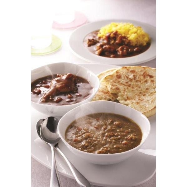 九州産・銘柄鶏「華味鳥」を使用し、水たき料亭「博多華味鳥」　総料理長が監修したチキンカレーのセットです。華味鳥のもも肉をたっぷりと加え、もも肉のジューシーさを最大限に活かした「華味鳥カレー」、華味鳥の手羽元を丸ごと1本使用し、じっくり煮込ん...