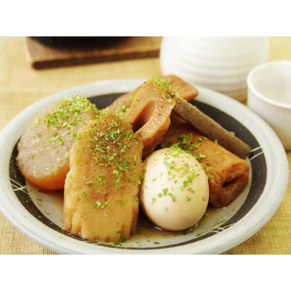 焼津は、昔から魚の町で、黒はんぺん、なると巻、かつおの水揚げも日本一。焼津おでんのスープのベースは、かつおダシで仕上げています。ダシ粉をかけて食べるのが焼津流です。ギフト プレゼント ご褒美 贈り物 贈答 送料無料 ご自宅用 中元 歳暮 御...