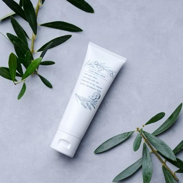 鹿児島県 日置市産オリーブ使用　オリーブハンドクリーム 50g×1本　鹿児島オリーブ