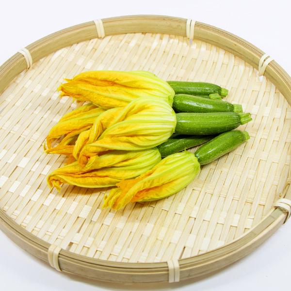 【内容(量)】花ズッキーニ1箱（約8本）【原材料(産地)】千葉他【賞味期限】冷蔵保存で2-3日【注意点】※発送日当日に市場に入荷しないときもございます。欠品の場合は別途ご連絡します。
