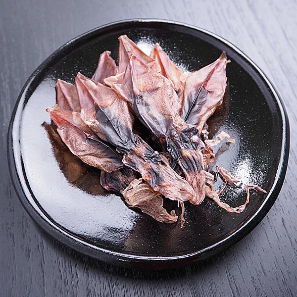 【内容(量)】干しほたるいか 1パック（40尾）【原材料(産地)】ほたるいか（日本海産）、醤油（小麦、大豆を含む）【賞味期限】冷蔵保存で1ヶ月