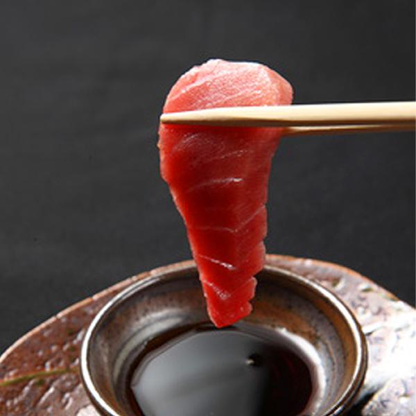 【内容(量)】ミナミマグロ(インドマグロ)中トロ　500g前後【原材料(産地)】ミナミマグロ（国産）【賞味期限】冷凍保存で2ヶ月【注意点】家庭用の冷凍庫保管の場合、2-3週間以内に食べて頂いたほうがよいです。時間がたつとマグロの色が茶色くな...