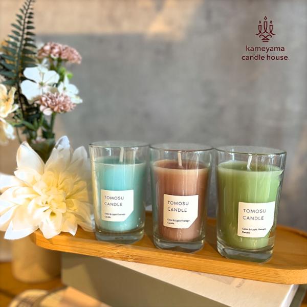 【　商品詳細　】「灯すキャンドル」はキャンドルの色とあかりを楽しむというコンセプトで開発された、『無香タイプ』のキャンドル。洗練された落ち着きのあるカラー6色を揃えました。燃焼時間はコンパクトなのにたっぷり灯せる約12時間。「1/ｆのゆらぎ...