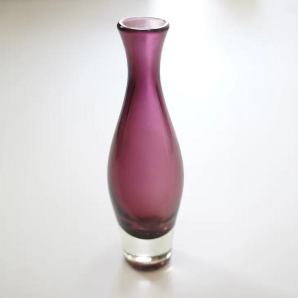 Riihimaen Lasi (by Aimo Okkolin) | flower vase (smoky purple) 北欧