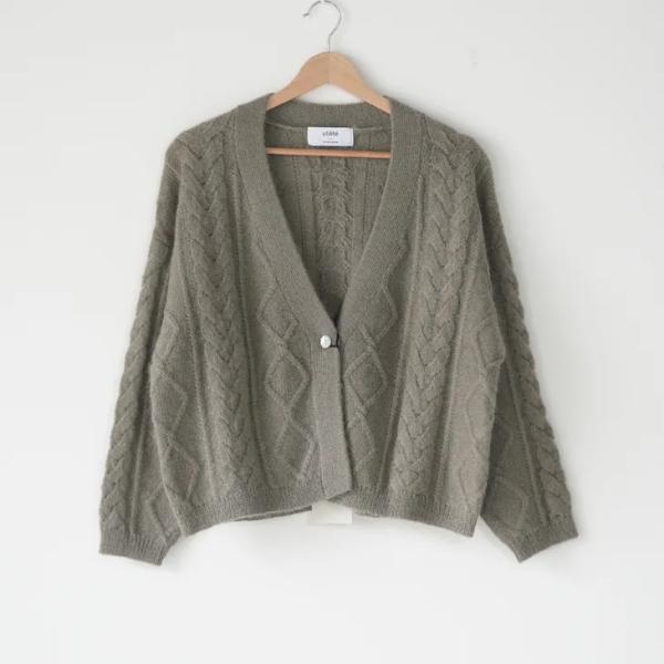 ユティリテ アランボレロカーディガン utilite UT502AWK23 国内正規品 2025秋冬新作 送料無料 utilite (ユティリテ) | アランボレロカーディガン (カーキグレー
