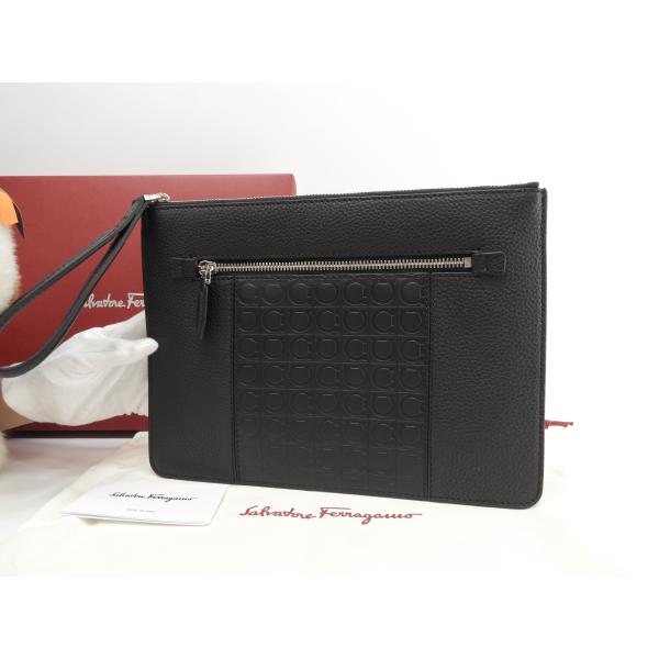 フェラガモ　黒 クラッチバッグ FERRAGAMO サルヴァトーレフェラガモ クラッチバッグ ガンチーニ