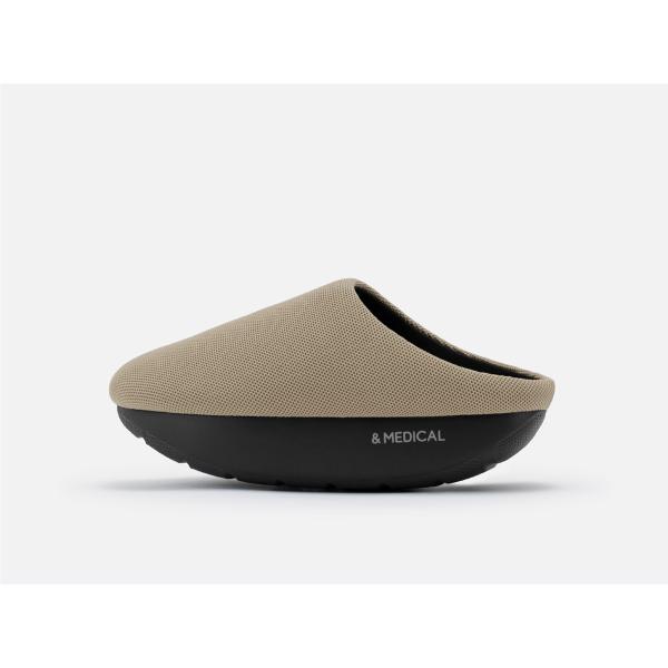 KAMOLEG 2.0新感覚のフィットネスルームシューズ毎日の歩行をフィットネスへ履いて歩くだけで体幹を鍛えるフィットネスルームシューズKAMOLEGが、2.0へとバージョンアップ。ラウンドソールが、かかとで着地しつま先で蹴り出す正しい歩行...