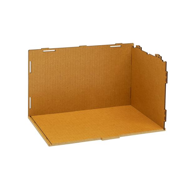 ジオラマルーム基本セットは、別売のシートを貼ってお手軽に室内ジオラマを楽しむための基本セットです。Sサイズは主に1/18を中心としたスケールに合うサイズとなっております。■内寸サイズ：幅271x奥行183x高さ159mm■外寸サイズ：幅28...