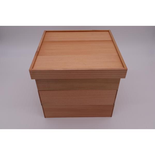 【サイズ】内寸　縦150mm ×　幅150mm ×　高さ50mm【材質】杉　100%【形状】開閉式【重さ】750ｇ