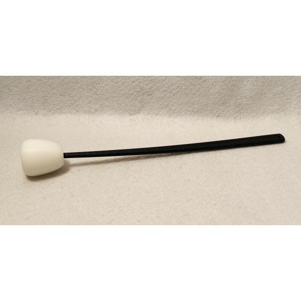 頭,柄　樹脂製　全長　約２７ｃｍ　　頭径　約３ｃｍ磬バチ房の取付穴あいています。おすすめ商品に、磬撥房、正絹　紫と朱、２種類あります。