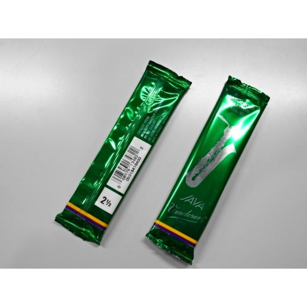 バリトンサックス用リード1枚づつ個包装されています。JAVA　ジャババンドーレンがジャズとポピュラー音楽用に開発しました。トラディショナルより先端部が厚くパレットがより柔軟なので、広い面積部分で最大限の弾力性を持って振動させることができます...