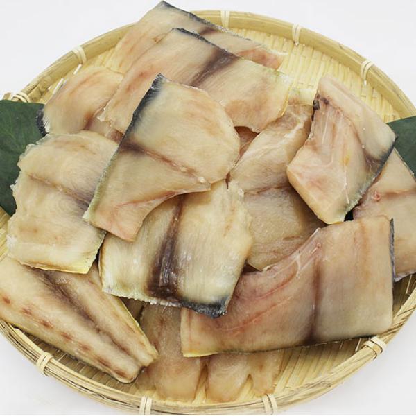 加工場から徒歩5分の九鬼漁港で水揚げされました。◆シイラとはハワイではマヒマヒと呼ばれ、最大で2mにもなる魚です。小ぶりなものは干物に適しており淡白でクセがなくプリプリとした食感です。夏が旬のしいら、切り身で骨が少なく食べやすいです。■内容...