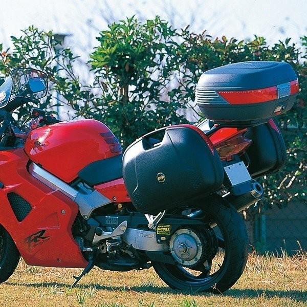 VFR800（98〜01年） チューブラーパニアホルダーPL257 GIVI（ジビ