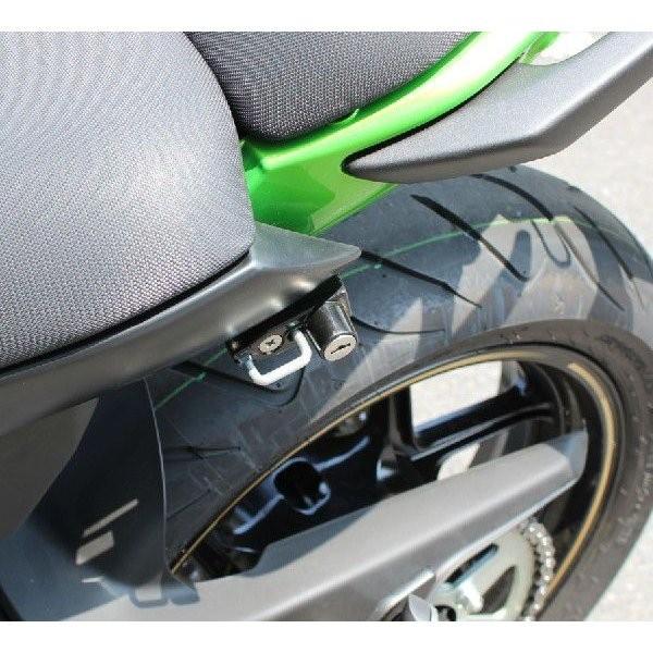 確認 ER-6n（12〜14年） ヘルメットロックブラック KIJIMA（キジマ
