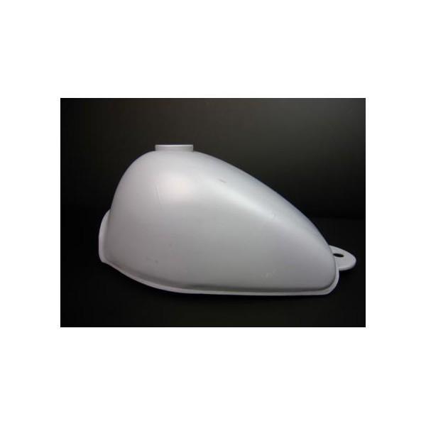 【カラー】未塗装（下地処理済）　【備考】※ホンダ純正キャップ専用タンクです。 ※タンクの表面にパテ処理を施している場合があります。　【商品説明】【特長】 ●未塗装タンクです。 ●お好みの塗装をされるお客様向けのタンクです。 ●下地処理だけを...