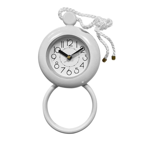 製品仕様：サイズは約14.6X12X4CMです。また、この時計には電池(単3アルカリ乾電池×1)が必要ですが、電池は含まれていませんので、ご自身でご用意ください。デザイン：この時計はビニール製のストラップ(かけ紐)が付いているので、吊るして...