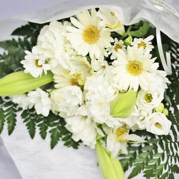 お供え用花束 ホワイト系 枕花 四十九日 お盆 初盆 お彼岸 法事 法要 Buyee Buyee Japanese Proxy Service Buy From Japan Bot Online