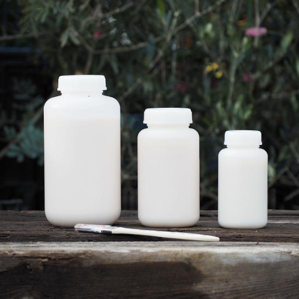 害虫駆除 資材 【テッポウムシ 樹脂フィルム】 1000mｌ 病害虫予防 園芸用品 ガーデニング 雑貨テッポウムシ予防樹脂フィルムは、果樹・植木の表面に塗るだけで表面に樹脂フィルムを生成します。・柔軟で弾力のあるフィルムが表面を保護してカミ...