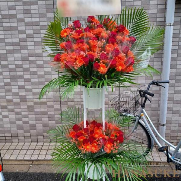 【注意事項】画像は一例です。使用するお花は季節、仕入れ状況により異なるので仕上がりはお任せとなります。