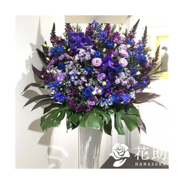 【注意事項】画像は一例です。使用するお花は季節、仕入れ状況により異なるので仕上がりはお任せとなります。