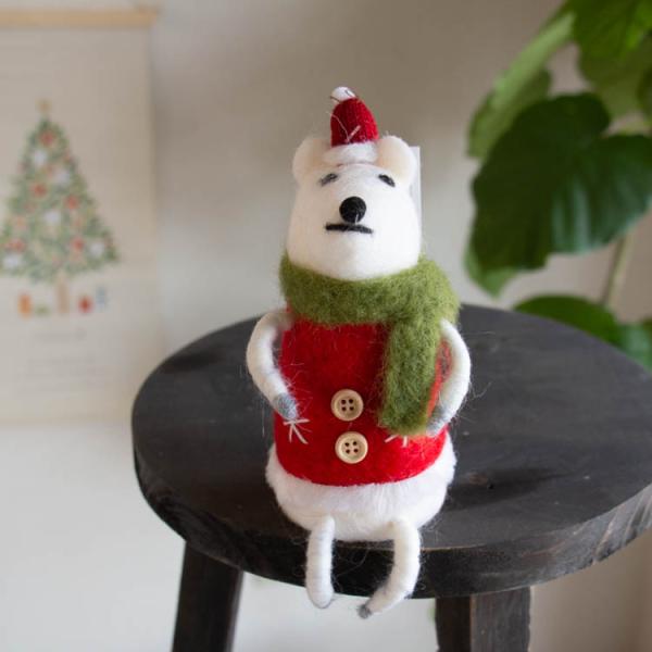 もこもこくつ下に入ったペンギンさんのクリスマスオーナメント　羊毛フェルト もこもこくつ下に入ったペンギンさんのクリスマスオーナメント