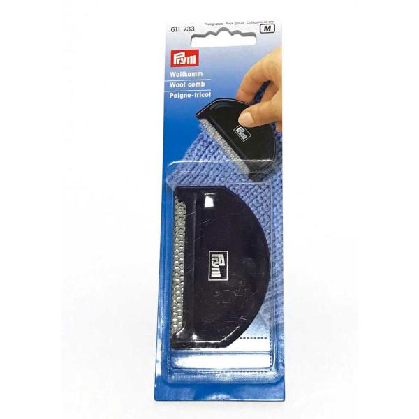 ・商品番号：611 733・配送方法：メール便・宅配便・《Prym》プリム・エチケット　ニット毛玉クリーナー・ニット作品の仕上げ用毛玉取りや、とても軽く薄いので外出先でセーター等の毛玉に気づいた時サッと取り除くことができ持ち運びにも便利です。