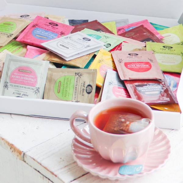 15種類のルイボスティーが各6包ずつ入っているので、毎日違ったフレーバーをお楽しみいただけます。箱を開けてカラフルなティーバッグからどれにしようかと選ぶ楽しみ！飲む前からワクワクしますね。ベーシックなルイボスティーから、ハーブブレンドティー...