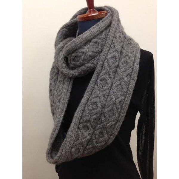 ｐ ハンドニット 手編み スヌード Buyee Buyee Japanese Proxy Service Buy From Japan Bot Online