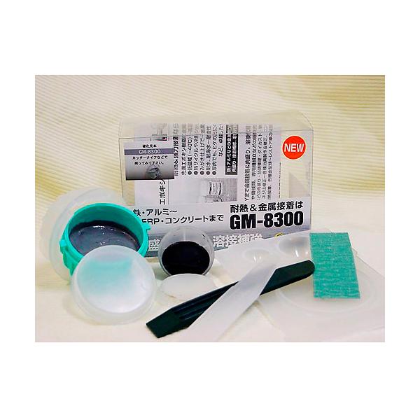 セット内容：主剤、硬化剤、計量皿KKプレート、紙やすり、主剤計量用ヘラ、硬化剤計量用ヘラ容量（約）：44g（主剤40g、硬化剤4g）作業時間(約）：常温15〜20分（混合比100：10）硬化時間（約）：常温2〜6時間（23度）※軽量は重量比...