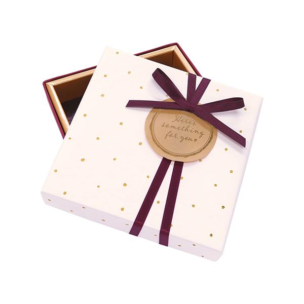 カラー：アイボリー本体サイズ（約）：幅120×奥120×高25mm素材：紙、ポリエステル