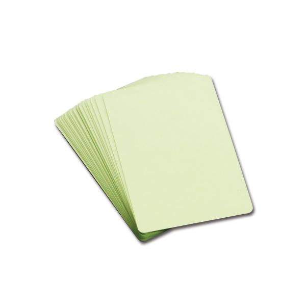 IDジェット用保護シートパック40枚入りです。印刷シートの上から貼り付けて券面を保護します。券面をラミネートし、傷や色褪せから守ります。利用シーン：インクジェットプリンタで、写真画質の社員証が簡単に作成IDジェット用保護シートパック40枚入...