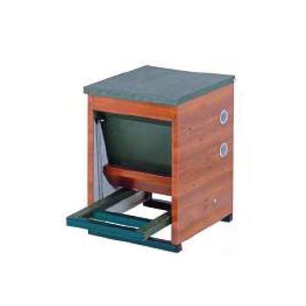 55年の歴史のあるスペインで最高品質の商品を製造する有名メーカー！日本初上陸です。ほぼ100％メイドインスぺインのペット用品を生産していて、畜産からペット用品まで幅広く世界中に輸出しています。  鳥ちゃんがペダルを踏むことで必要なタイミング...