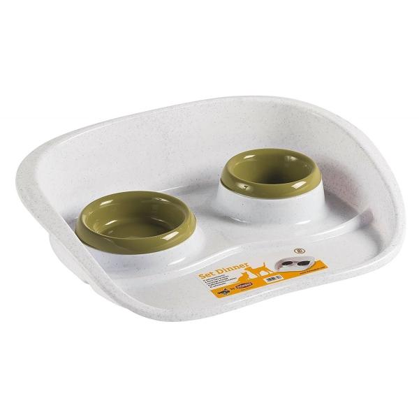 100％メイドインイタリーを掲げているイタリアの人気メーカーステファンプラスト社からお掃除が簡単にできる食器が取り外せるフードボウルができました。後ろ側と側面が少し高くなっているのでフードなどが外に飛び散らないようなデザインにしています。 ...